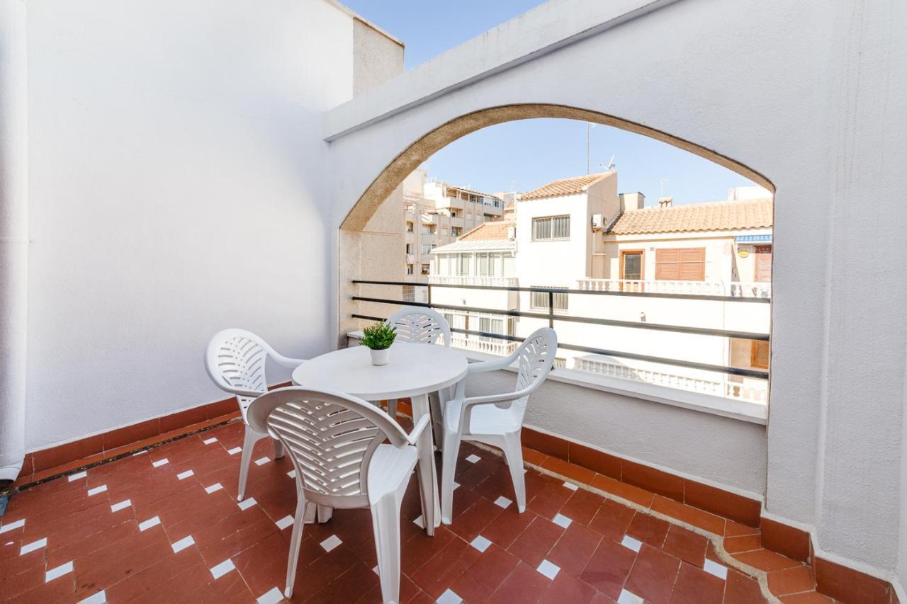 Cozy Apartment Near The Sea Torrevieja Exterior photo