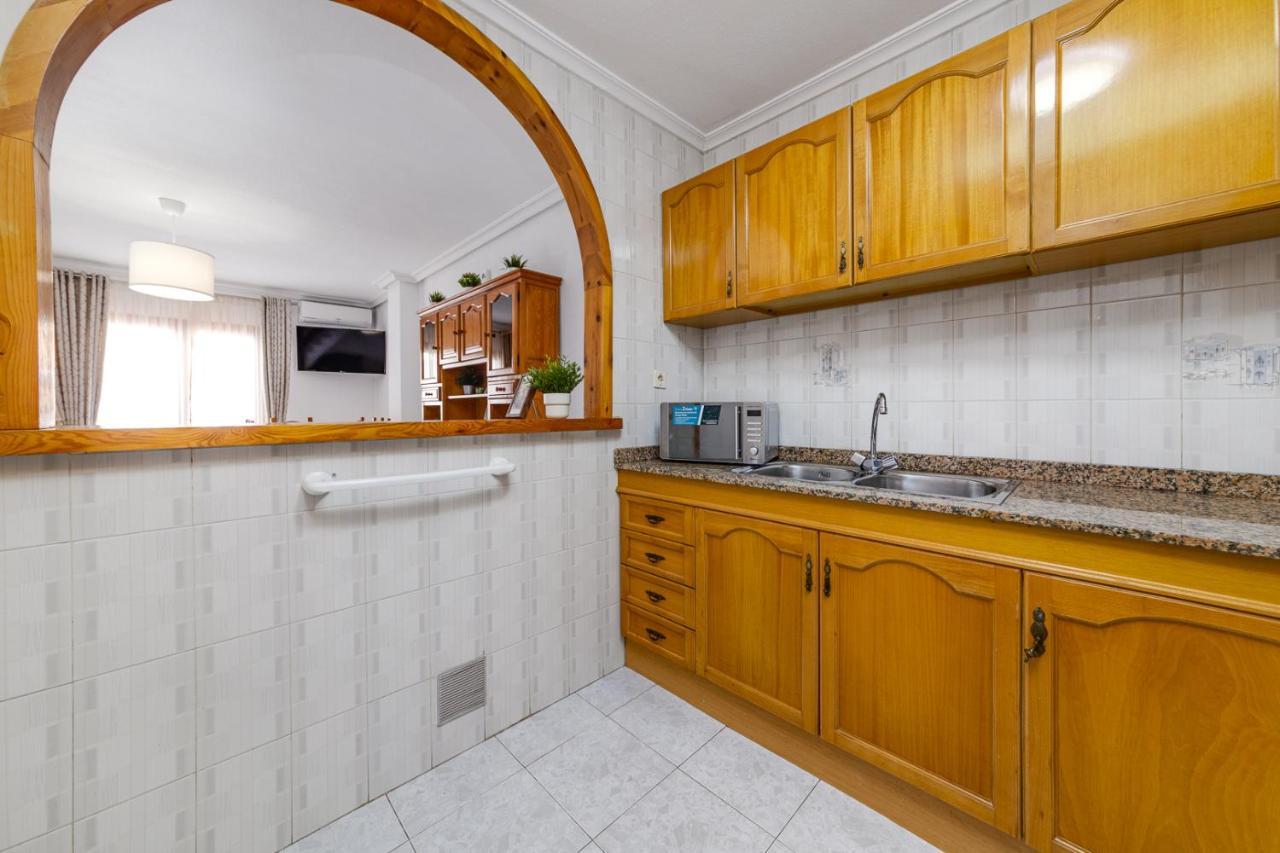 Cozy Apartment Near The Sea Torrevieja Exterior photo